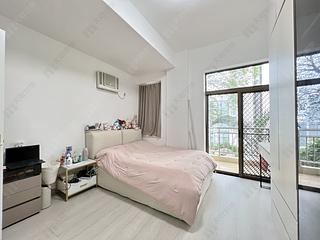 Mid Levels Central - Pak Fai Mansion 05
