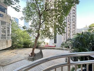 Mid Levels Central - Pak Fai Mansion 11