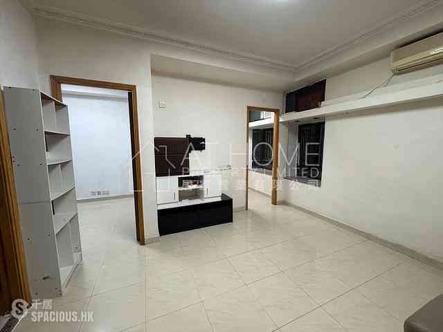 Sai Ying Pun - Liang Ga Building 01