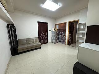 Sai Ying Pun - Liang Ga Building 02