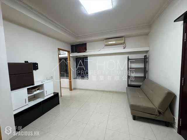 Sai Ying Pun - Liang Ga Building 03
