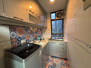 Sai Ying Pun - Liang Ga Building 06