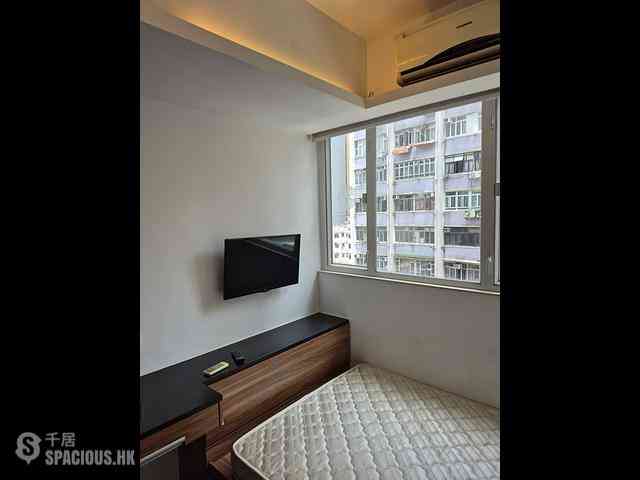 Wan Chai - Overseas Building 04