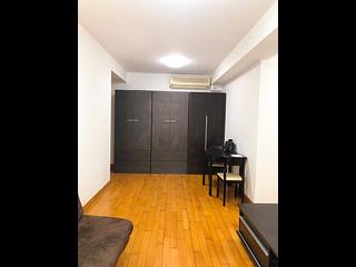 Sheung Wan - Queen's Terrace Block 2 04