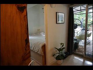 Sai Ying Pun - Hang Yue Building 02