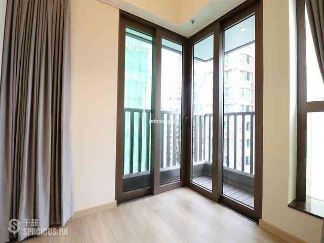 Mid Levels Central - 10, Mosque Street 04