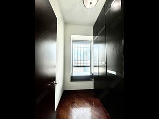 Tai Kok Tsui - The Hermitage Block 2 05