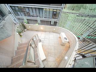 Fortress Hill - Merlin Garden 03
