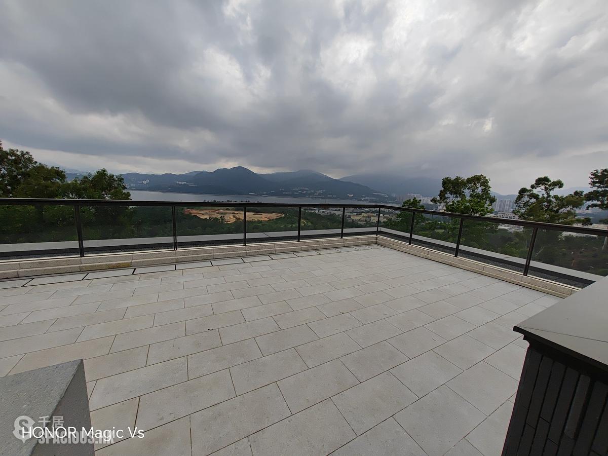 Tai Po - Villa Lucca 01