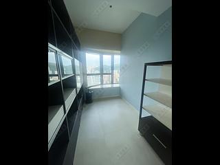 Leighton Hill - The Leighton Hill 10