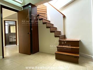 Happy Valley - Peace House 05