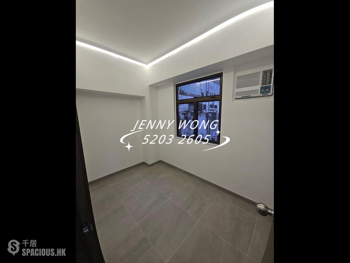 Jordan - Hilmanway Mansion 01