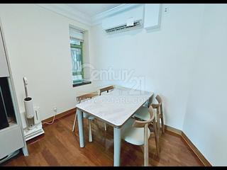 Wan Chai - Royal Court 02