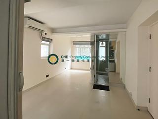 Soho - Ying Pont Building 03