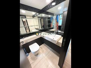 Sai Ying Pun - Centre Place 05