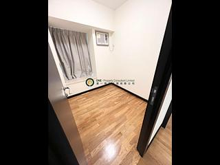 Sai Ying Pun - Centre Place 08