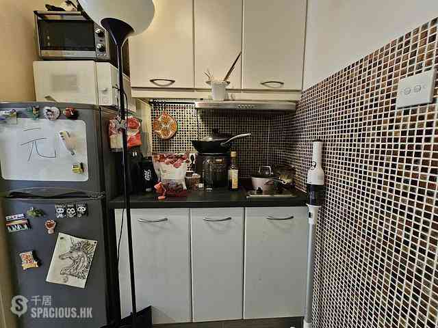 Wan Chai - Wing Tak Building Block A 05