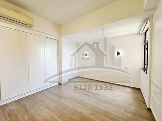 Mid Levels West - Realty Gardens 09