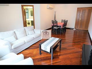 Mid Levels Central - Robinson Place 03