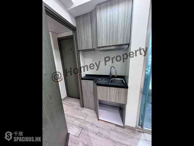 Tsim Sha Tsui - Long Kee Mansion 06