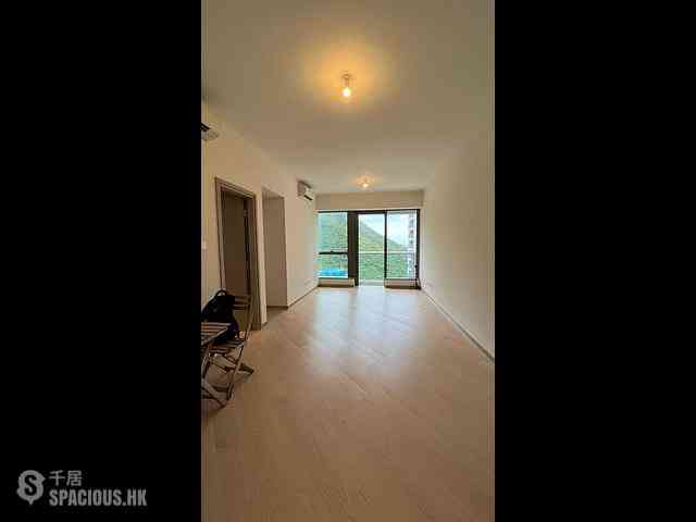 Wong Chuk Hang - The Southside Phase 1 Southland Tower 2A 01