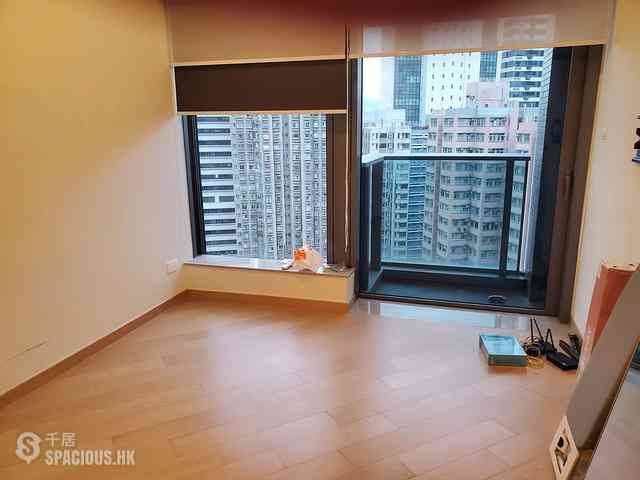 Shek Tong Tsui - Novum West 01