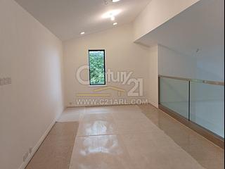 The Peak - Strawberry Hill 17