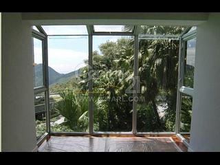 The Peak - Strawberry Hill 23