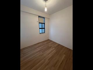Mid Levels West - Scenic Heights Block 2 09