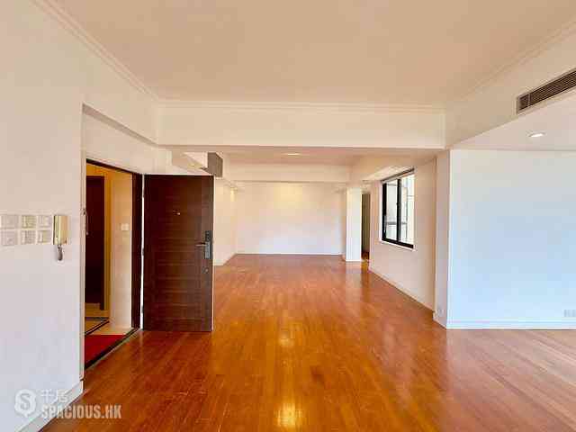 Repulse Bay - Ridge Court Block A-B 04