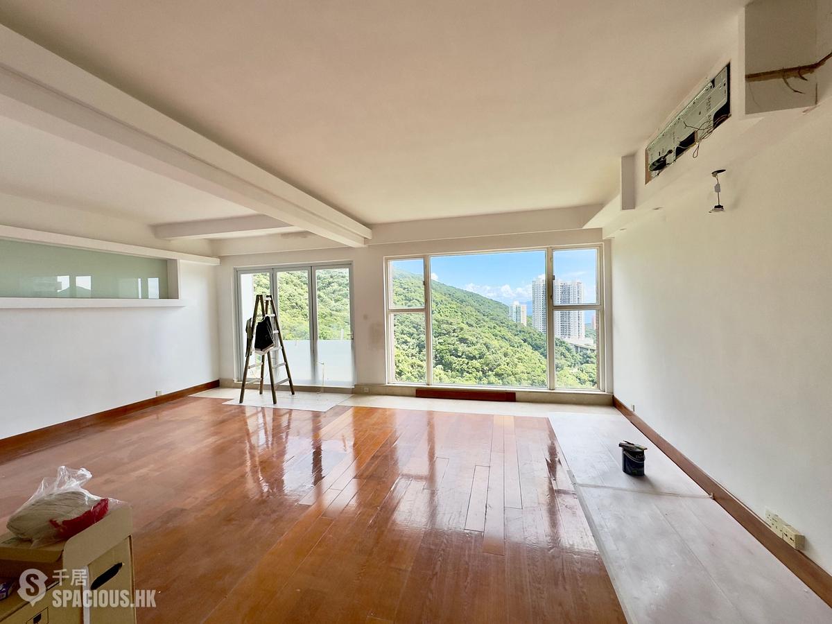 Repulse Bay - Ridge Court Block C-D 01