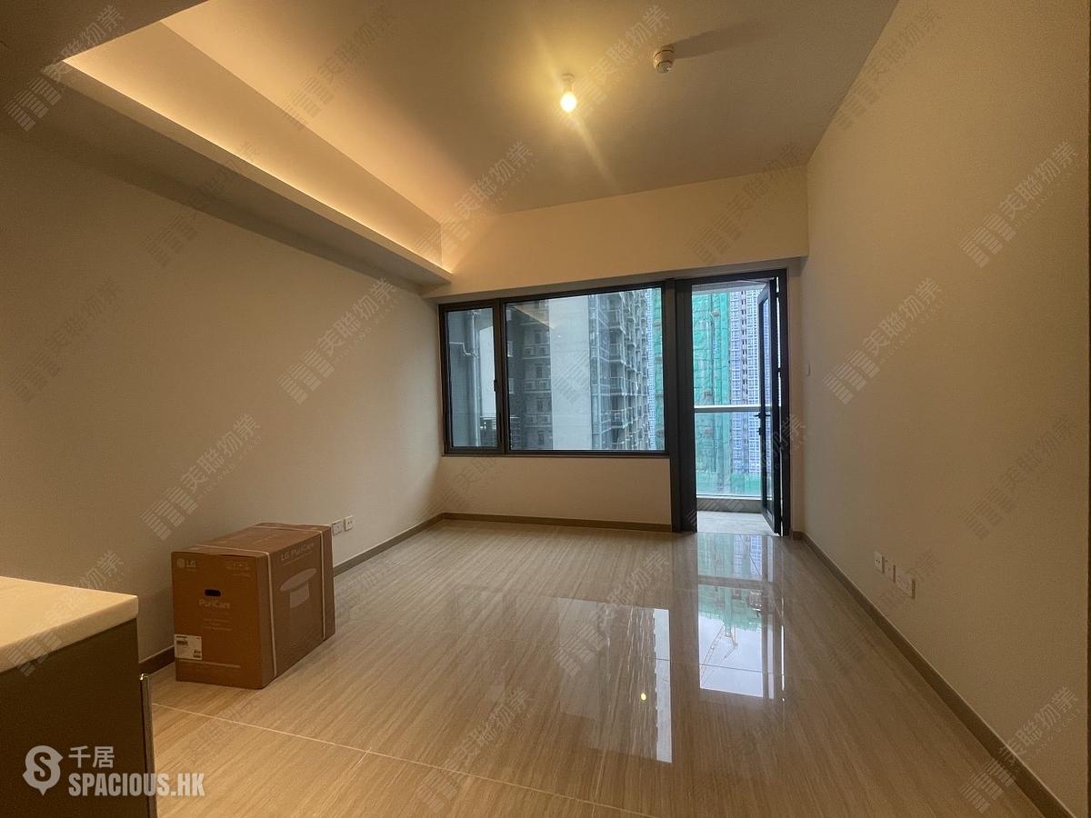 Wong Chuk Hang - The Southside Phase 1 Southland Tower 1B 01