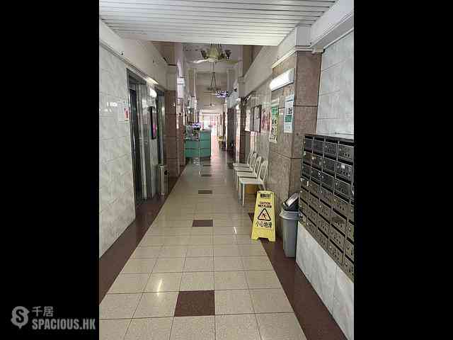 Mong Kok - Tsui Yuen Mansion 06