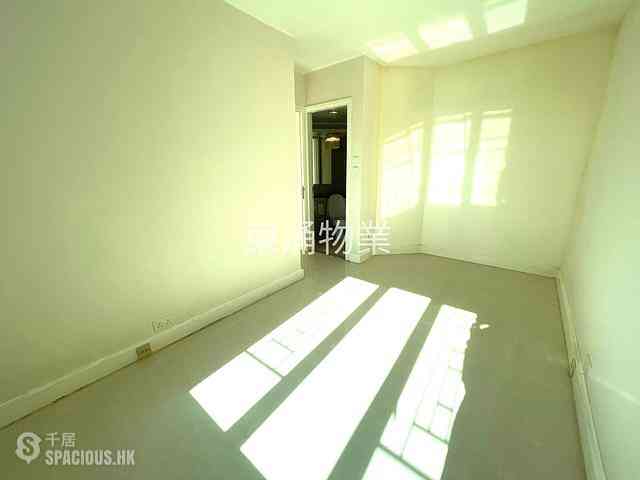 Tung Chung - Caribbean Coast Phase 3 Carmel Cove Tower 10 07