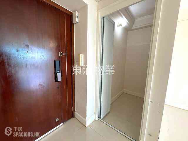 Tung Chung - Caribbean Coast Phase 3 Carmel Cove Tower 10 03