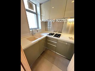 Sai Ying Pun - Island Crest 05