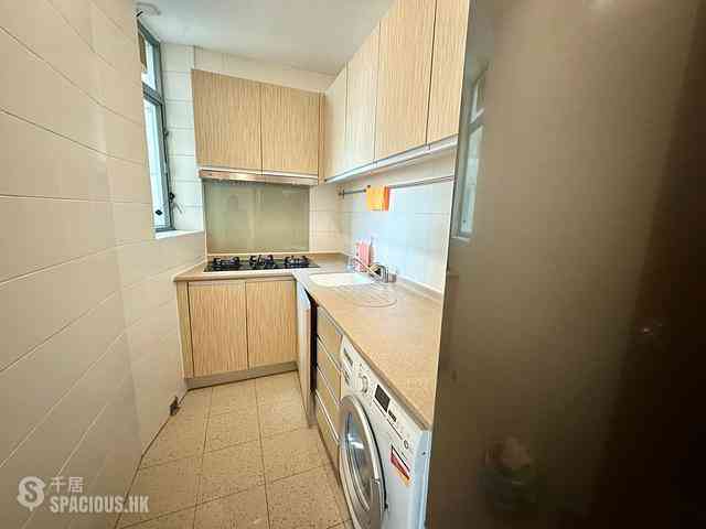 Tung Chung - Seaview Crescent 01