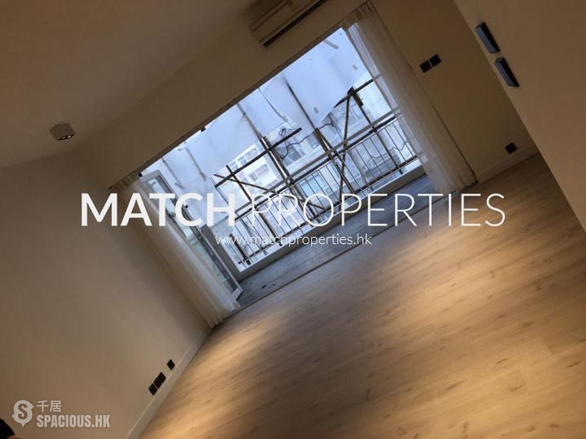 Mid Levels Central - Emerald Court 01