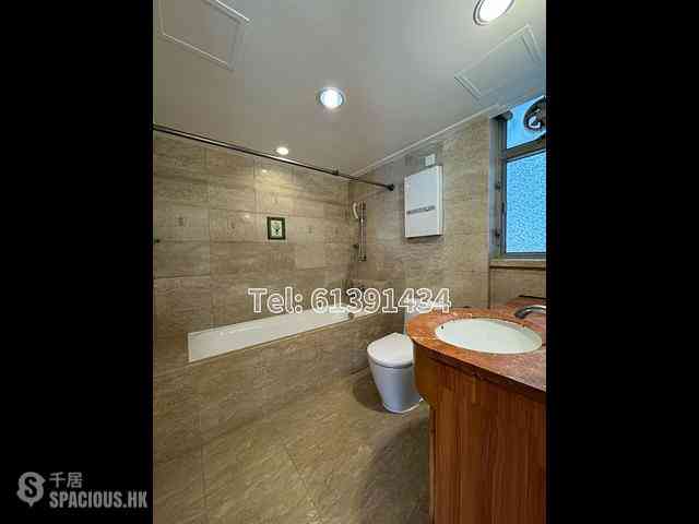 West Kowloon - The Waterfront Phase 2 Block 5 05