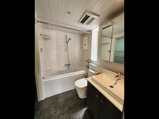 Quarry Bay - Mount Parker Lodge 09