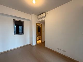 Wong Chuk Hang - The Southside Phase 2 La Marina Tower 2A 09