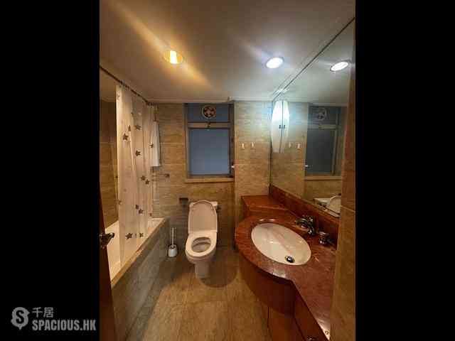 West Kowloon - The Waterfront Phase 2 Block 5 08