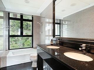 Mid Levels Central - The Harbourview 14