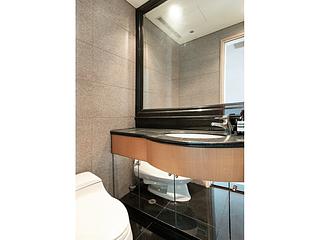 Mid Levels Central - The Harbourview 16