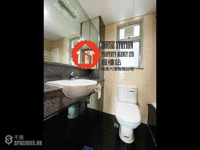 Kennedy Town - The Merton Tower 2 03