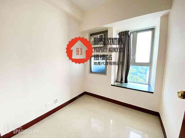 Kennedy Town - The Merton Tower 2 05