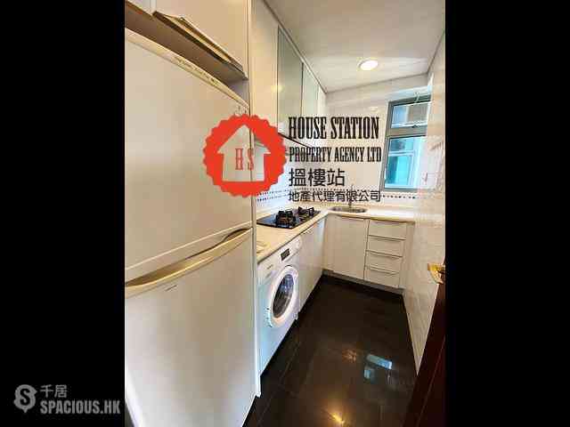 Kennedy Town - The Merton Tower 2 06