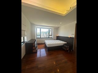 Mid Levels Central - Robinson Heights 03