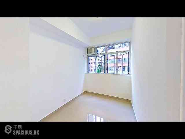 Wan Chai - Tak Wah Mansion 18