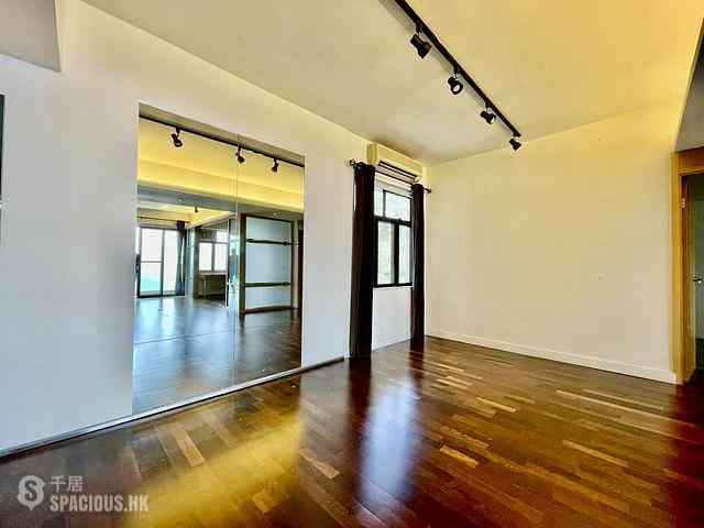 The Peak - Villa Verde Block D 11